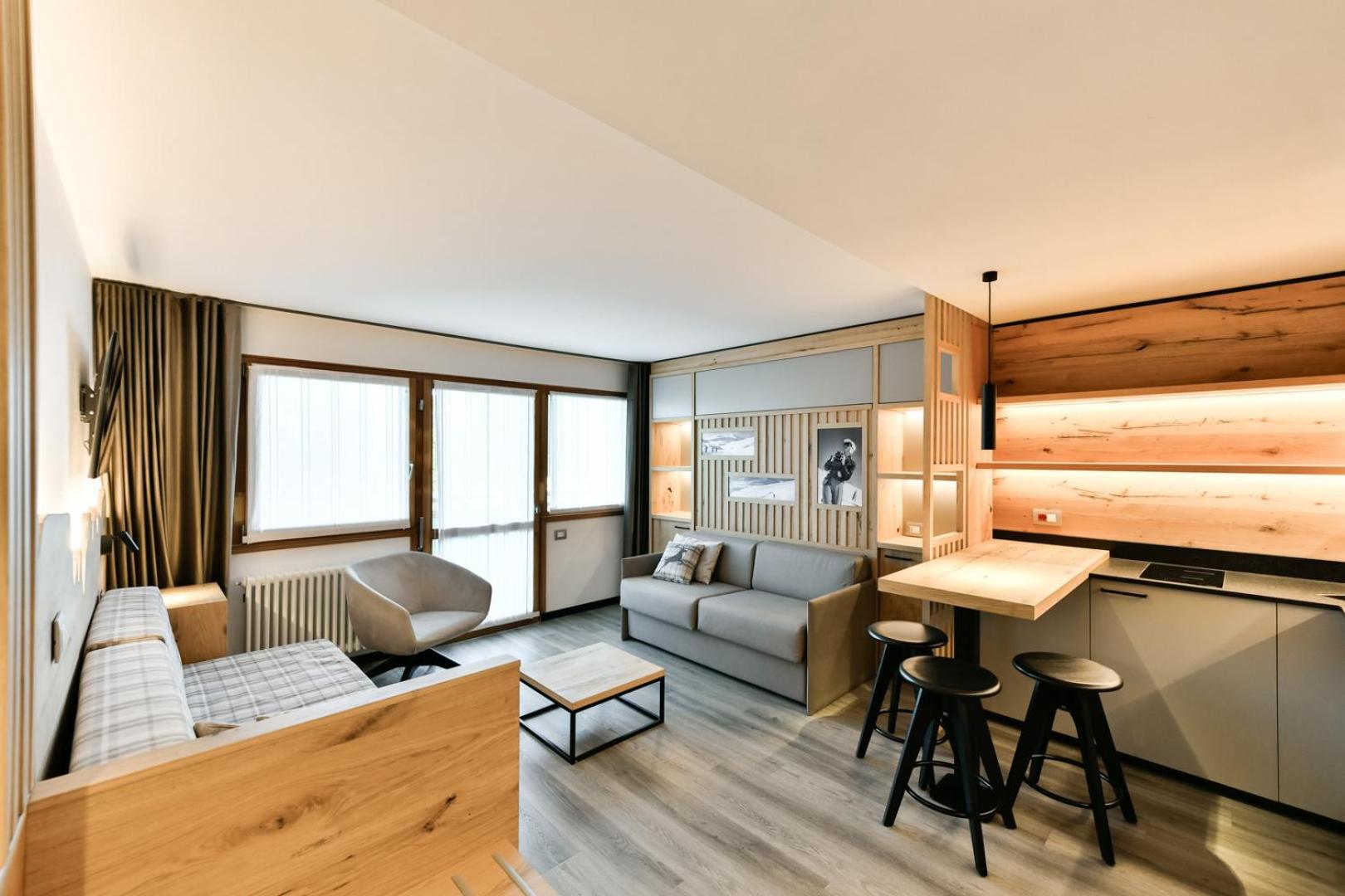 ואסון Hotel Montana מראה חיצוני תמונה