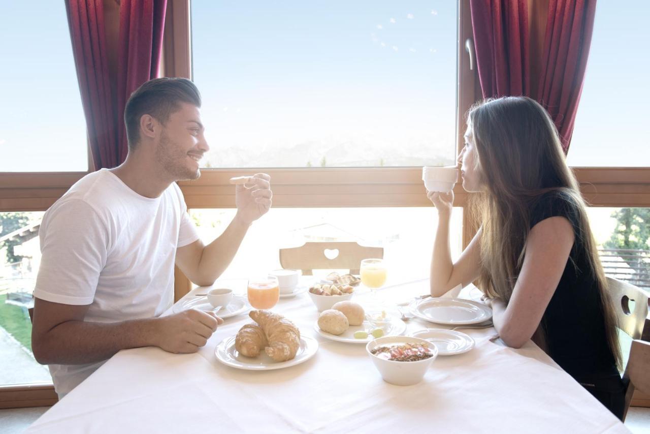 ואסון Hotel Montana מראה חיצוני תמונה